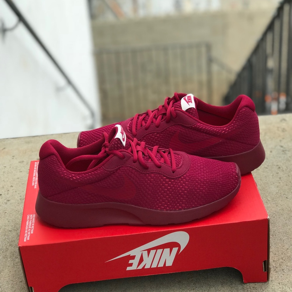 NIKE WOMENS AUTHENTIC noble red Sz 6:5 New - Picture 5 of 5